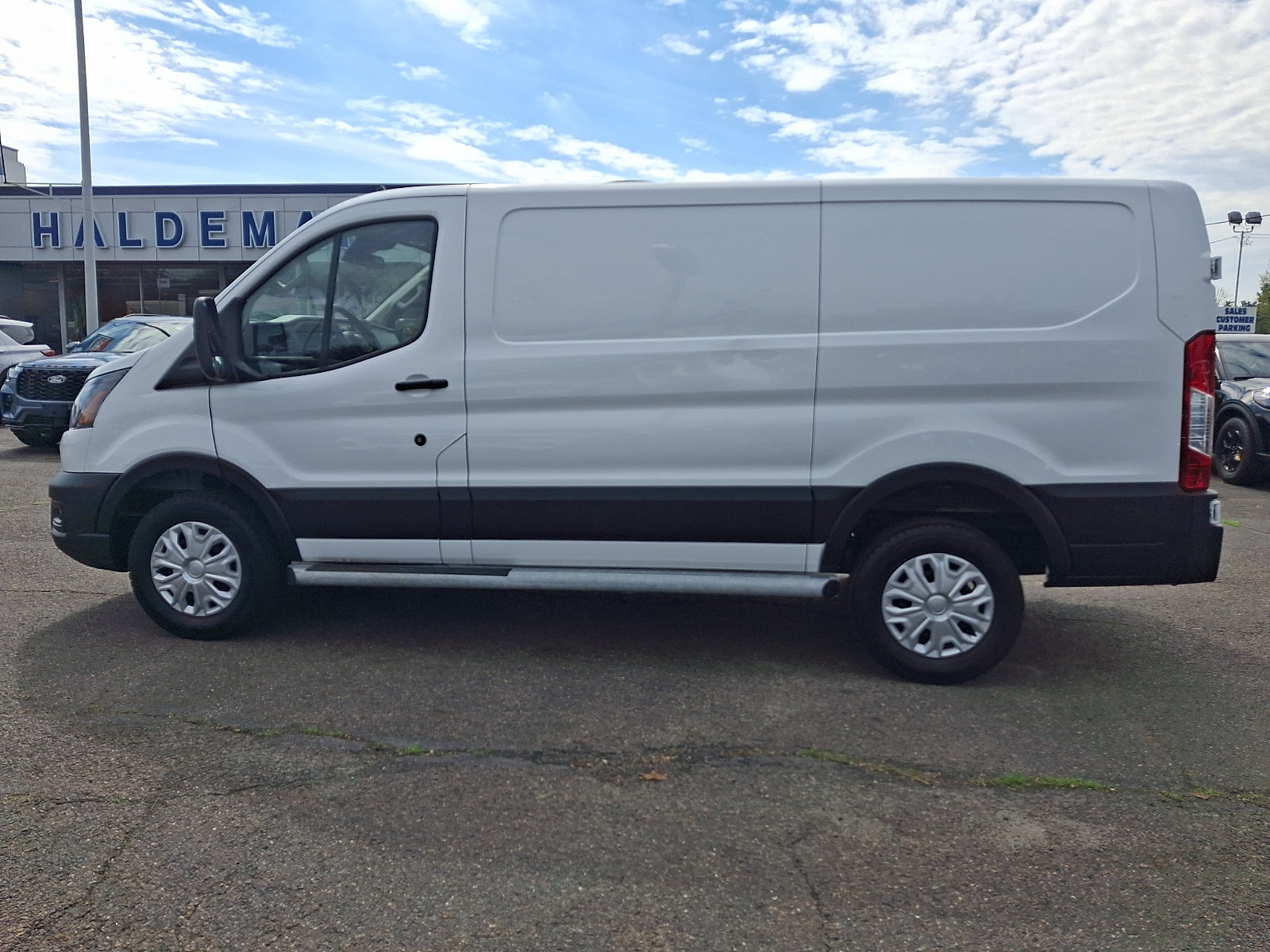 Certified 2025 Ford Transit 250 Low Roof w/ Exterior Upgrade Package RWD image 4