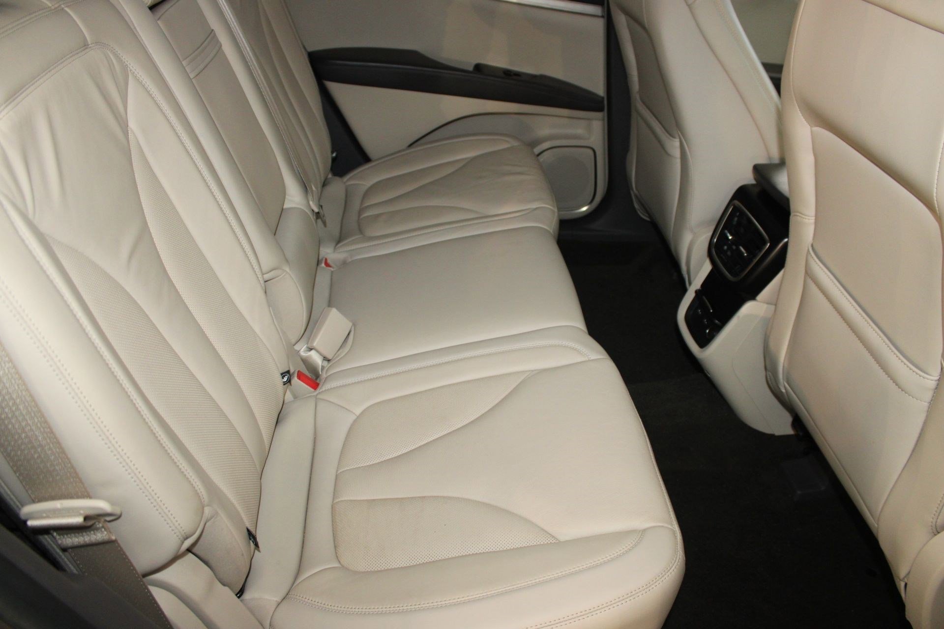 Used 2020 Lincoln Nautilus FWD w/ Equipment Group 101A image 29