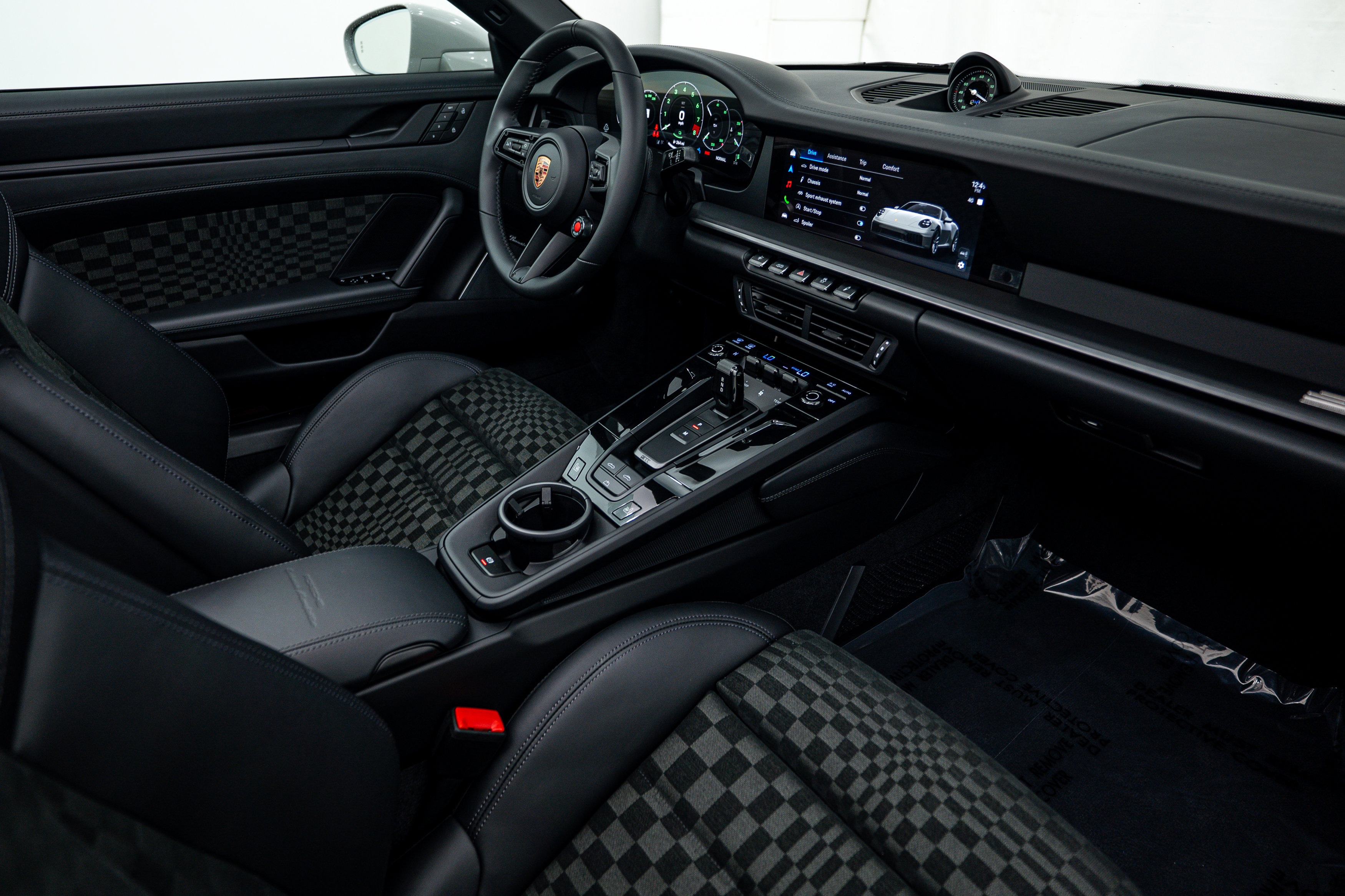 Certified 2026 Porsche 911 Carrera GTS RWD image 17