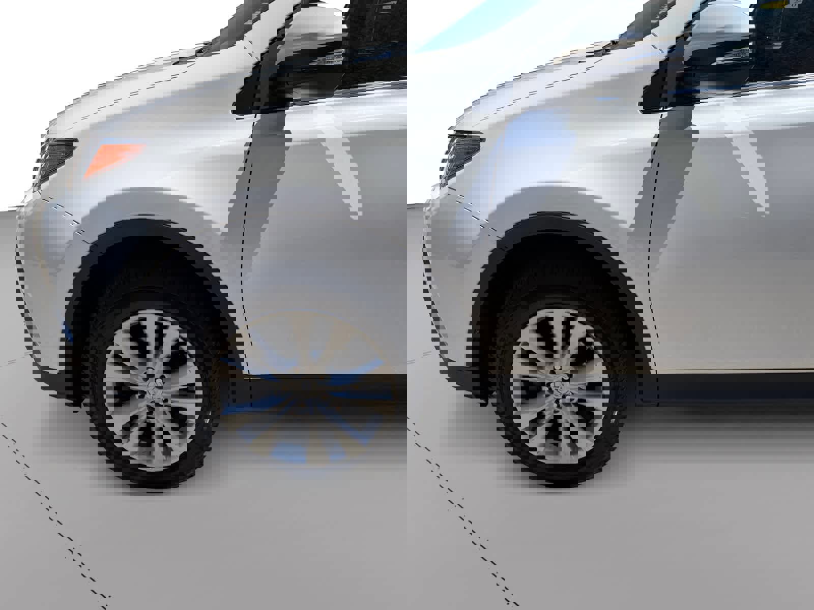 Used 2013 Toyota RAV4 Limited AWD/4WD image 19