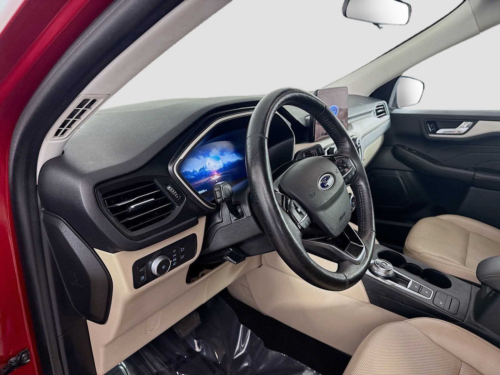 Used 2021 Ford Escape SEL w/ Technology Package AWD/4WD image 19
