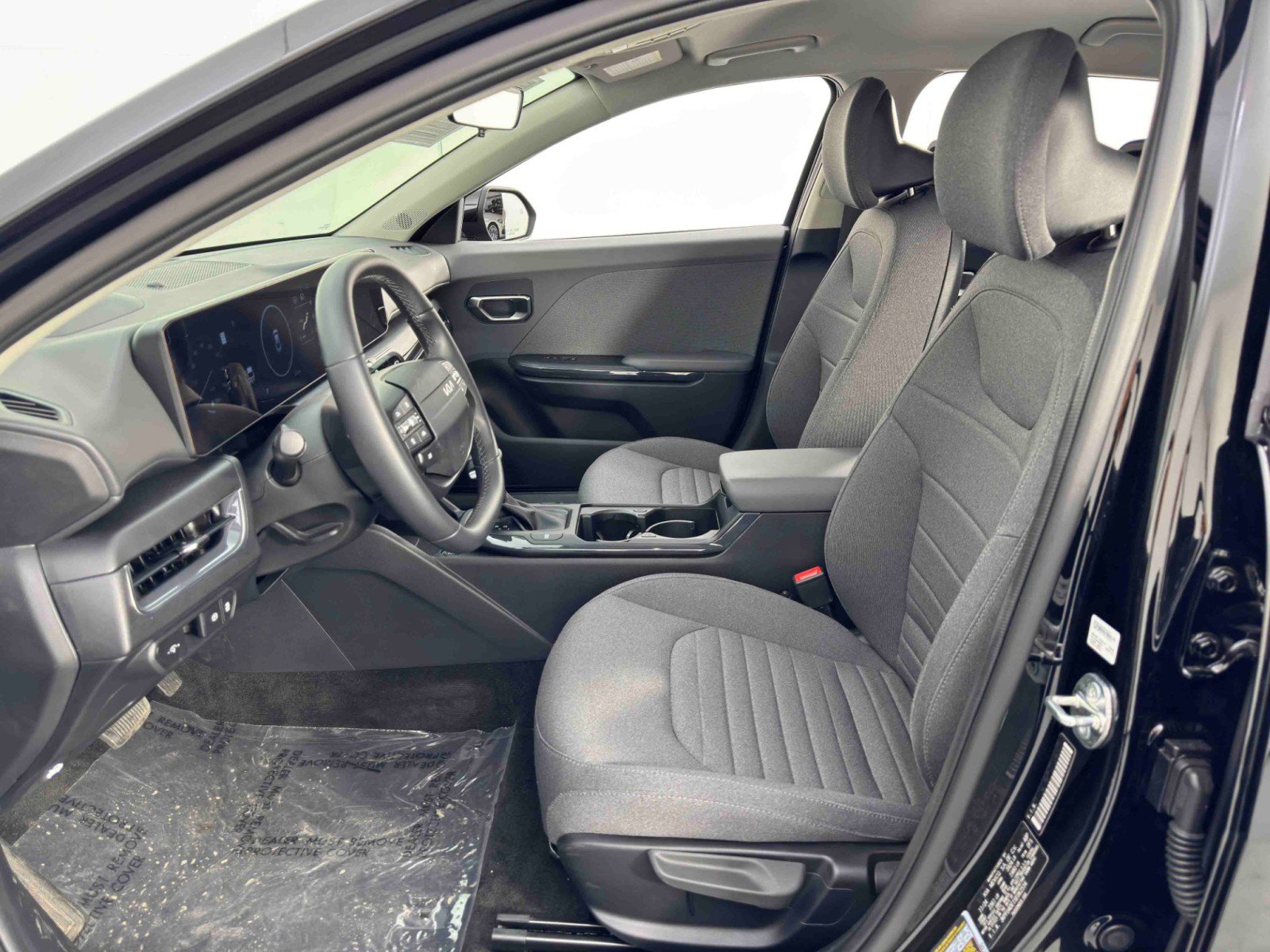 Used 2025 Kia K4 EX image 15