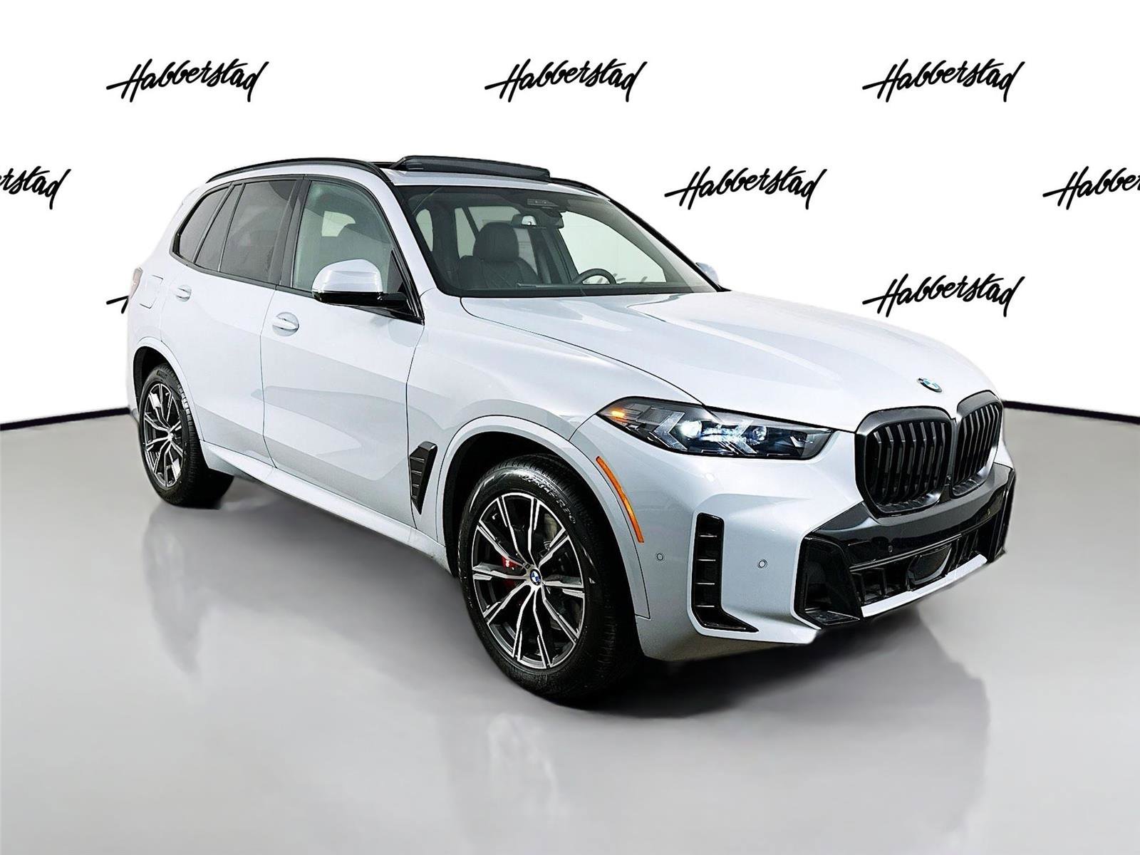 New 2026 BMW X5 xDrive40i w/ M Sport Package image 3
