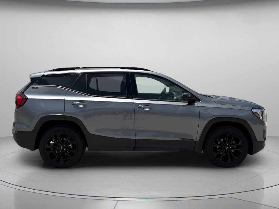 Used 2020 GMC Terrain SLE w/ Elevation Edition AWD/4WD image 2
