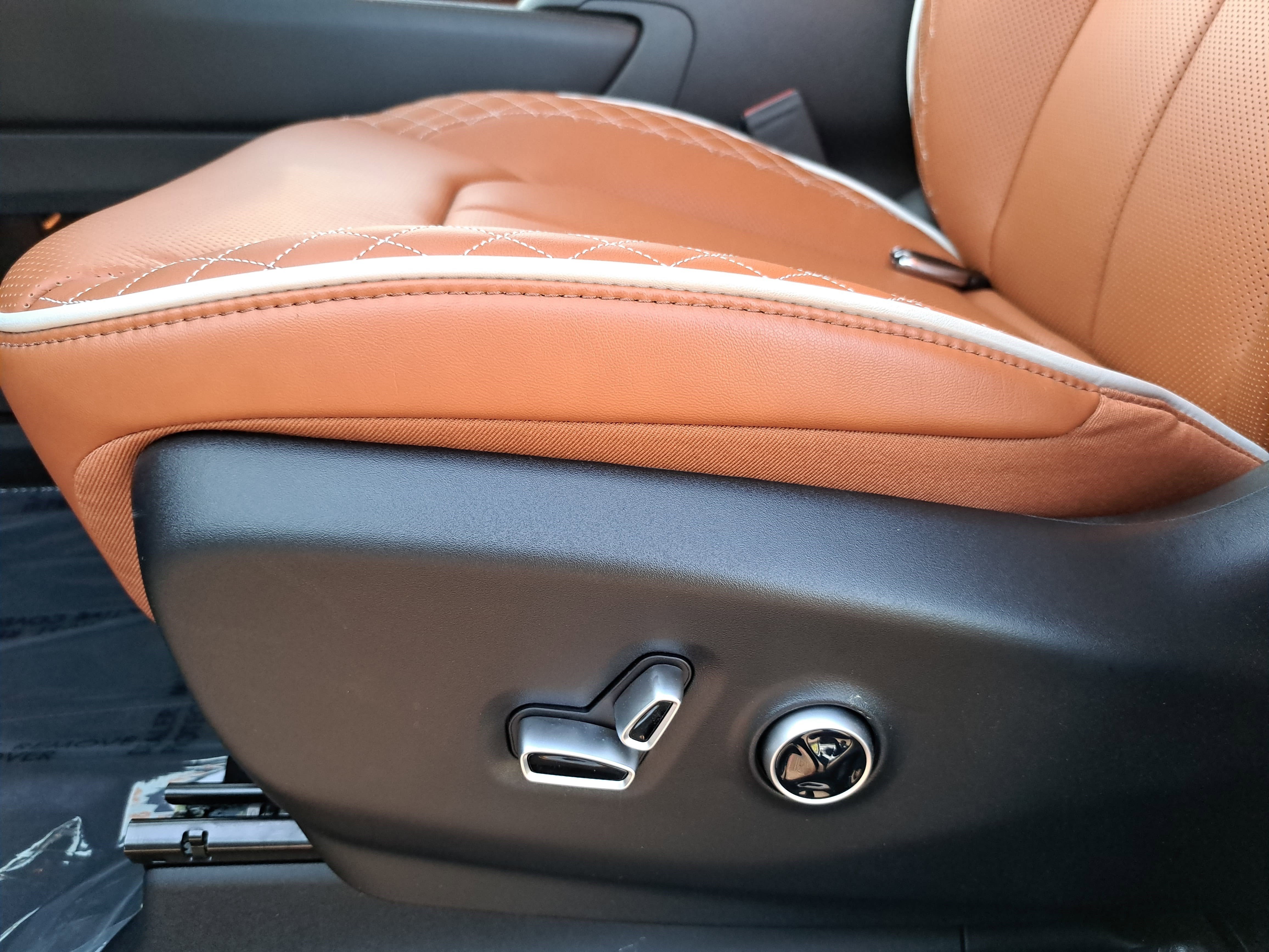 New 2026 Chrysler Pacifica Pinnacle image 30