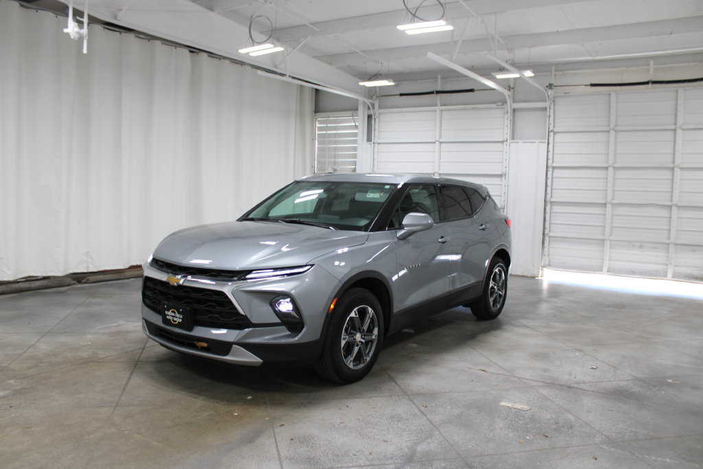 Used 2025 Chevrolet Blazer LT AWD/4WD image 4
