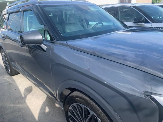 Used 2026 Hyundai Palisade Calligraphy FWD image 3