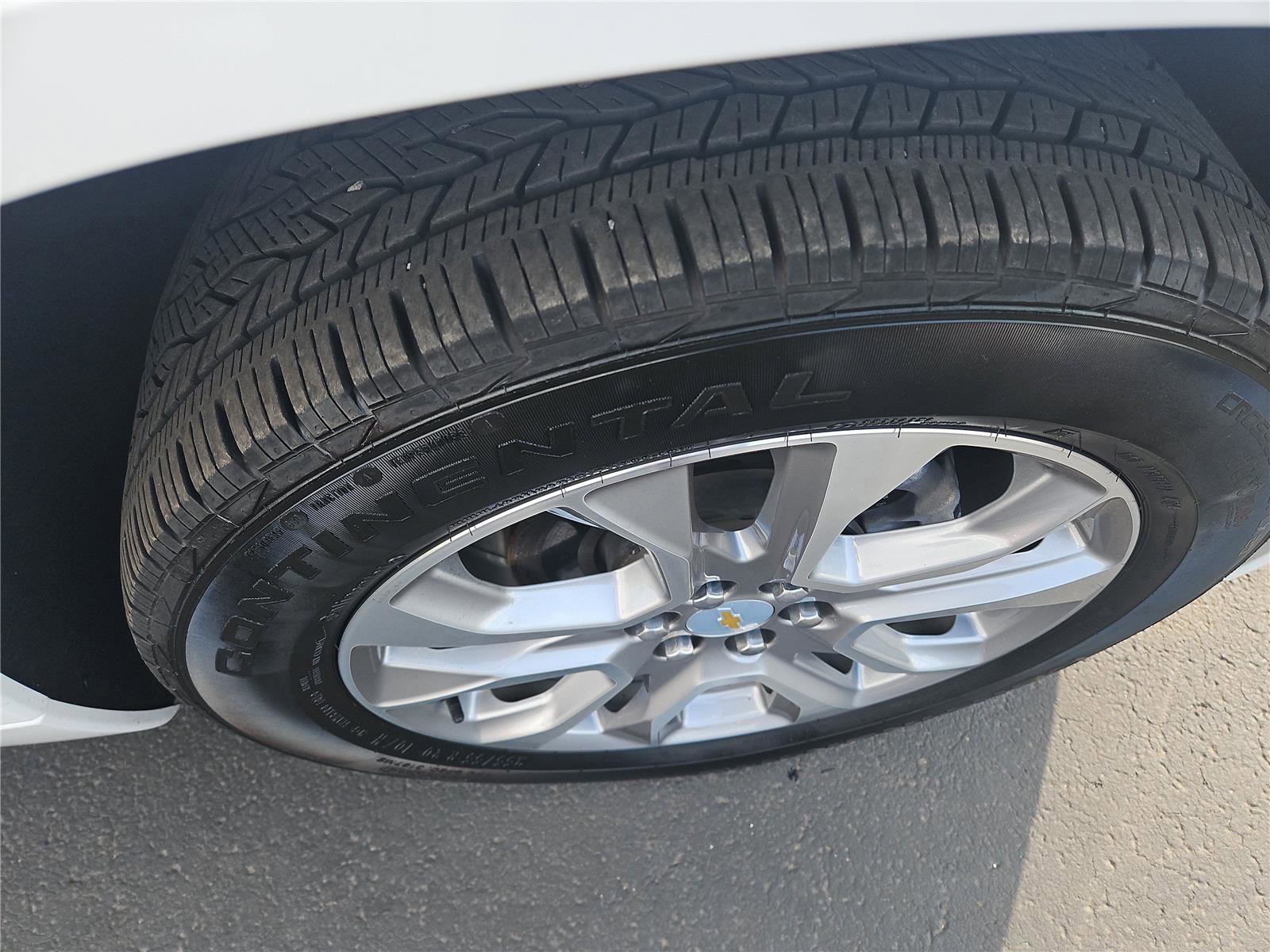 Used 2021 Chevrolet Traverse Premier image 3