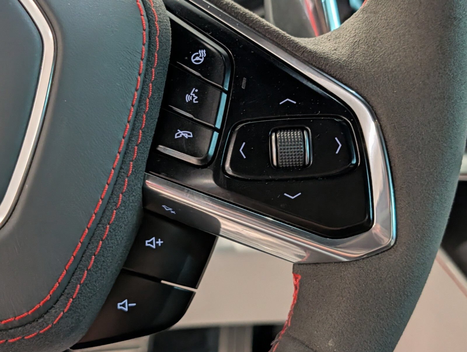 Used 2023 Chevrolet Corvette Stingray Premium Conv RWD image 41