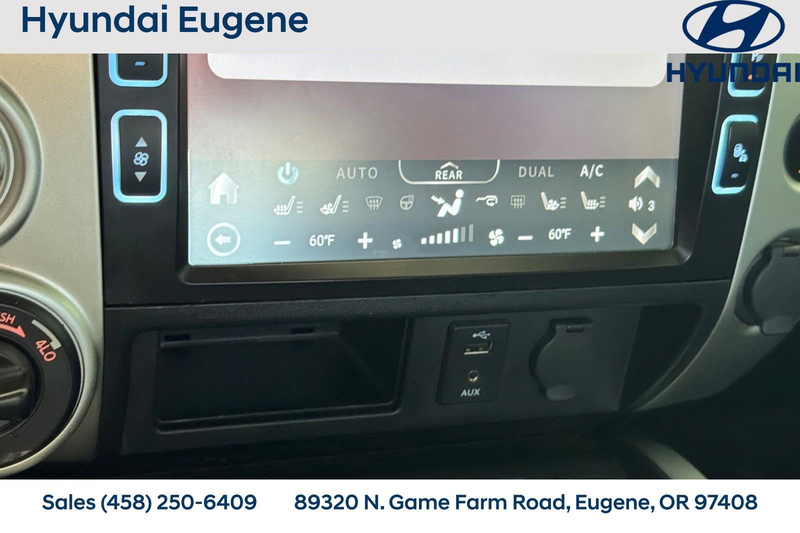Used 2018 Nissan Titan SL AWD/4WD image 25