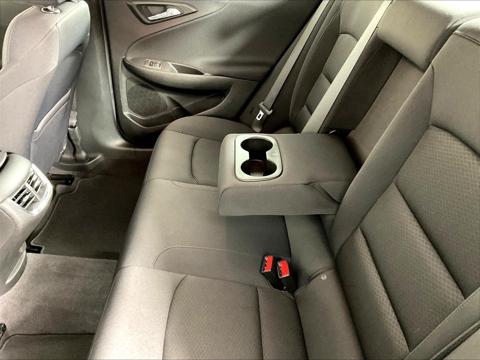 Used 2022 Chevrolet Malibu LT FWD image 36