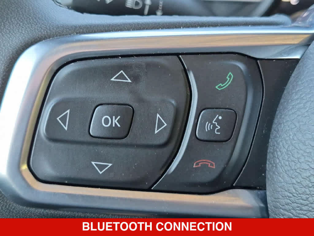 Used 2026 Jeep Wrangler Unlimited Sahara AWD/4WD image 23