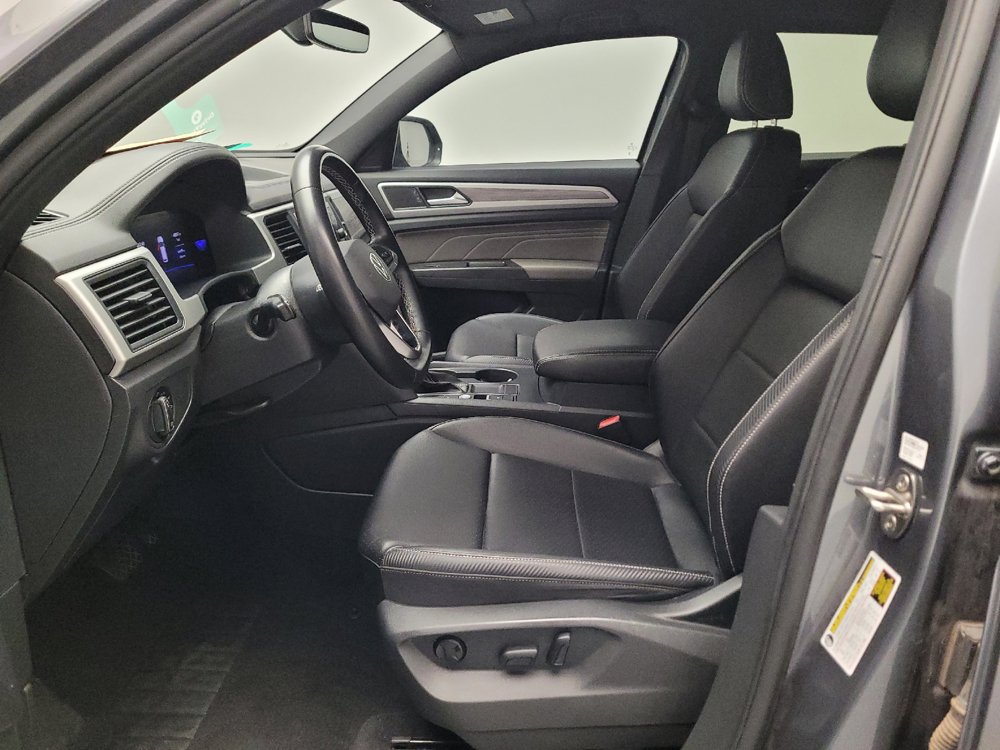 Used 2023 Volkswagen Atlas Cross Sport SE FWD image 17