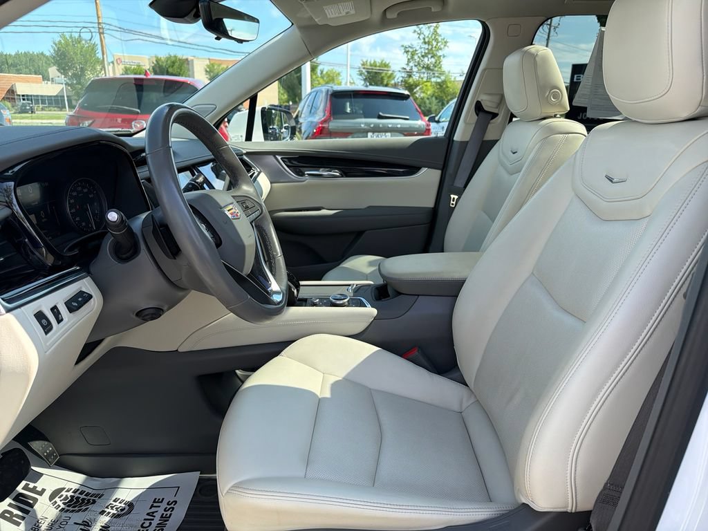 Certified 2024 Cadillac XT6 Premium Luxury w/ Technology Package AWD/4WD image 11
