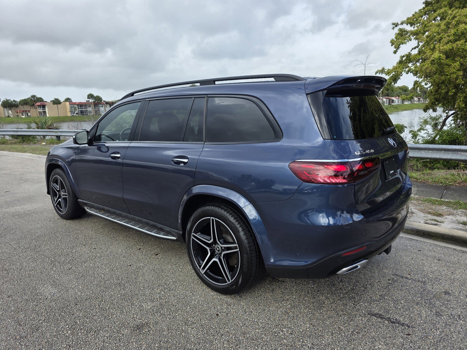 Used 2024 Mercedes-Benz GLS 450 4MATIC video 2