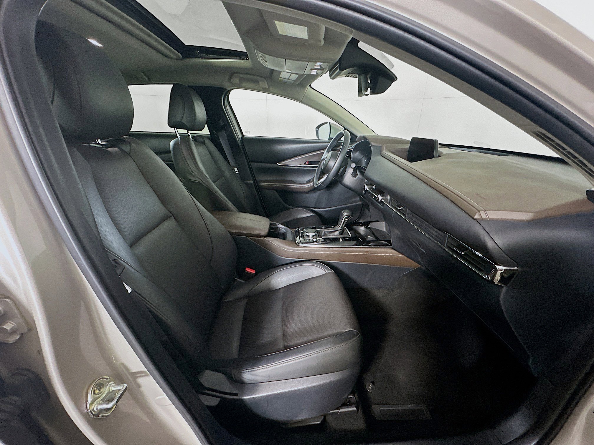 Used 2024 MAZDA CX-30 AWD 2.5 S w/ Premium Package image 34