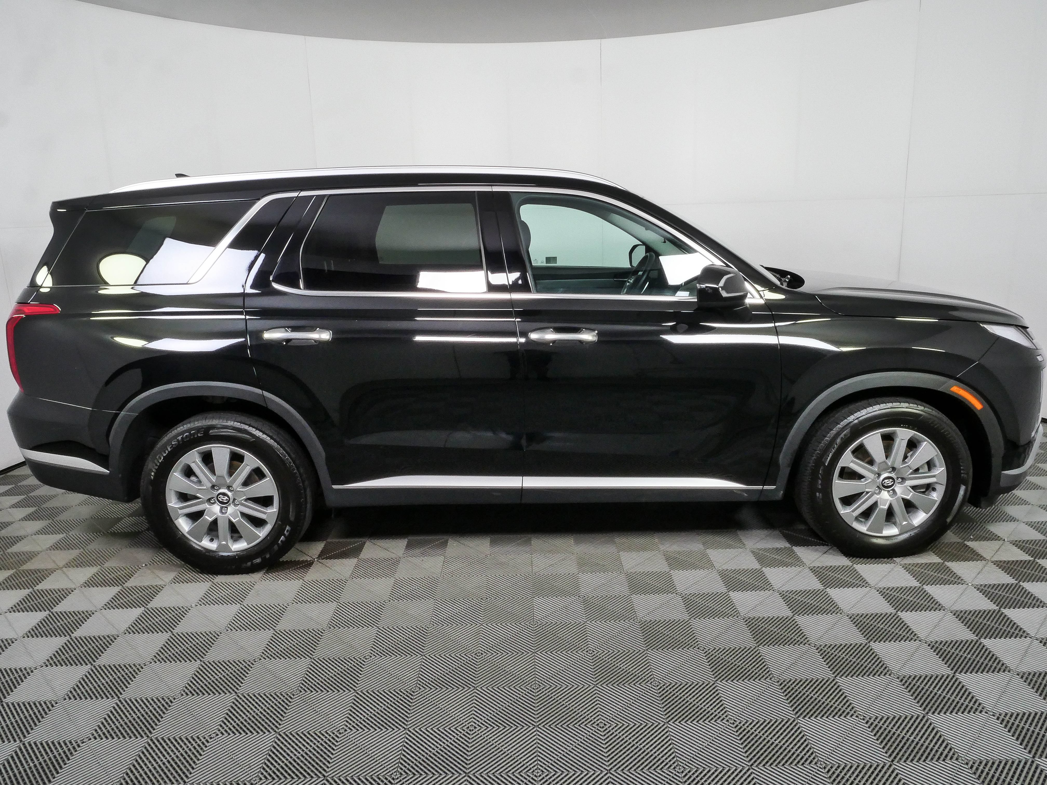 Used 2024 Hyundai Palisade SEL FWD image 27