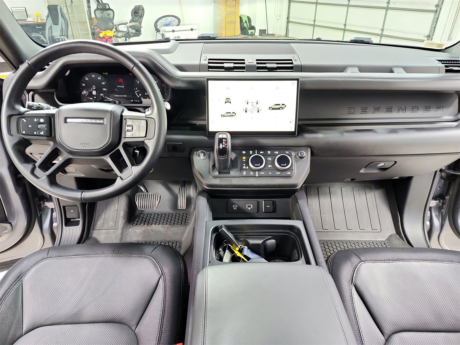 Used 2024 Land Rover Defender 130 Outbound image 27