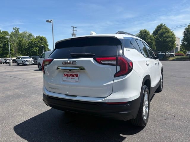 Used 2024 GMC Terrain SLE w/ Driver Convenience Package FWD image 5