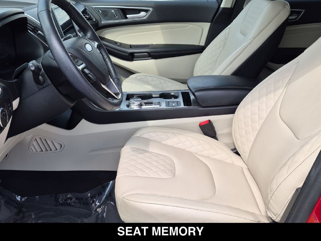 Used 2024 Ford Edge Titanium AWD/4WD image 17