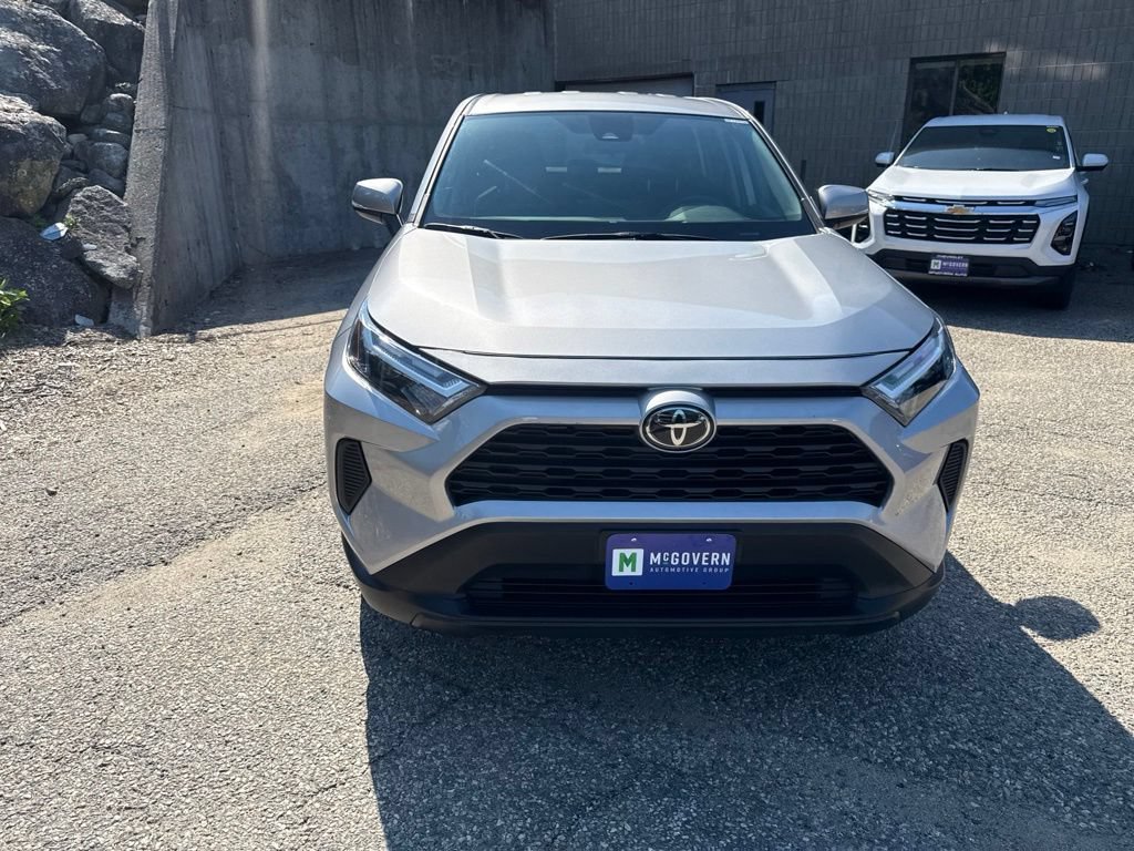 Used 2023 Toyota RAV4 LE AWD/4WD image 10