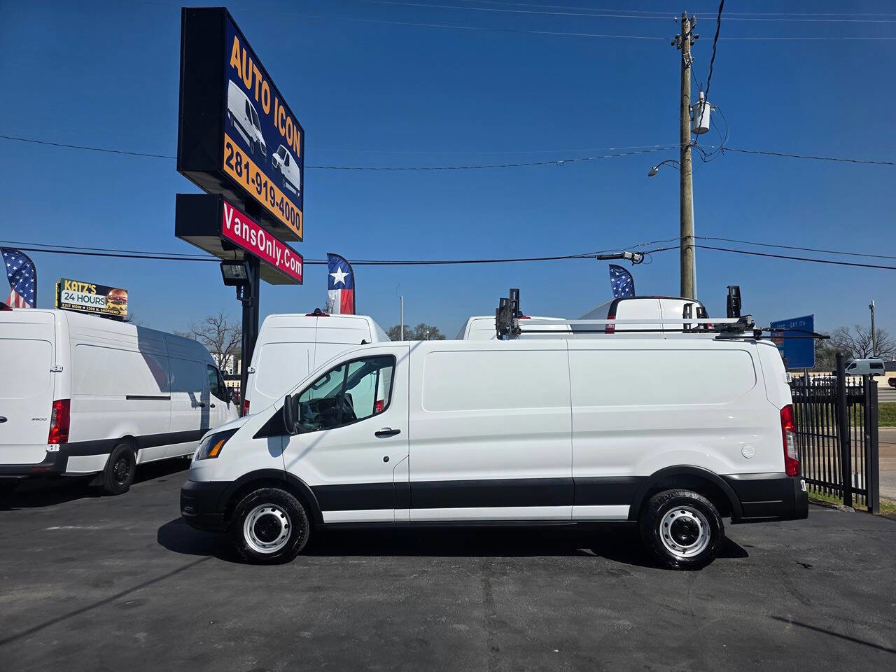Used 2023 Ford Transit 250 Low Roof image 4