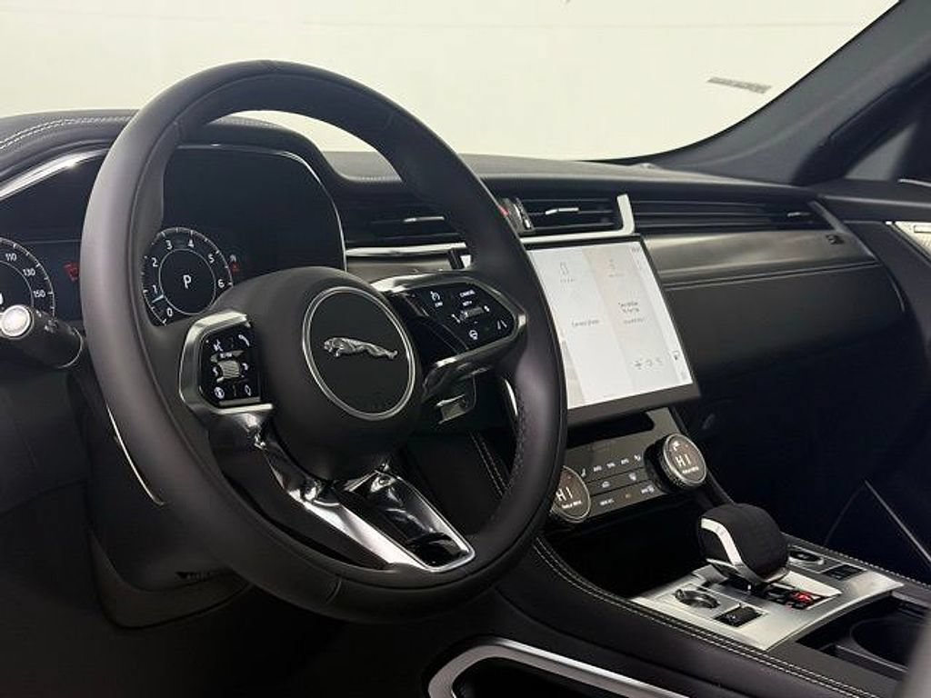 New 2026 Jaguar F-PACE R-Dynamic S AWD/4WD image 45