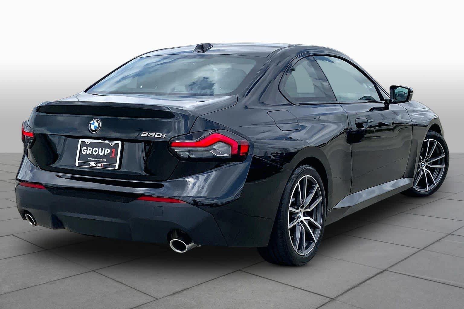 Used 2025 BMW 230i Coupe RWD image 11