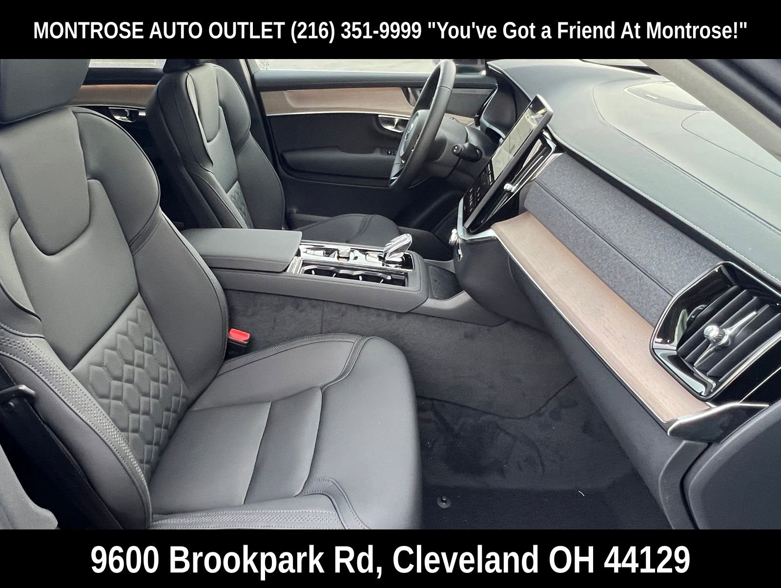 New 2026 Volvo XC90 B6 Plus w/ Protection Package Premier AWD/4WD image 19