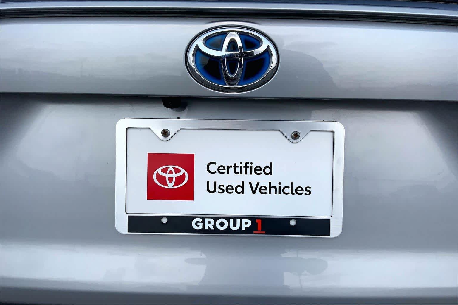 Used 2023 Toyota RAV4 SE w/ Convenience Package AWD/4WD image 10