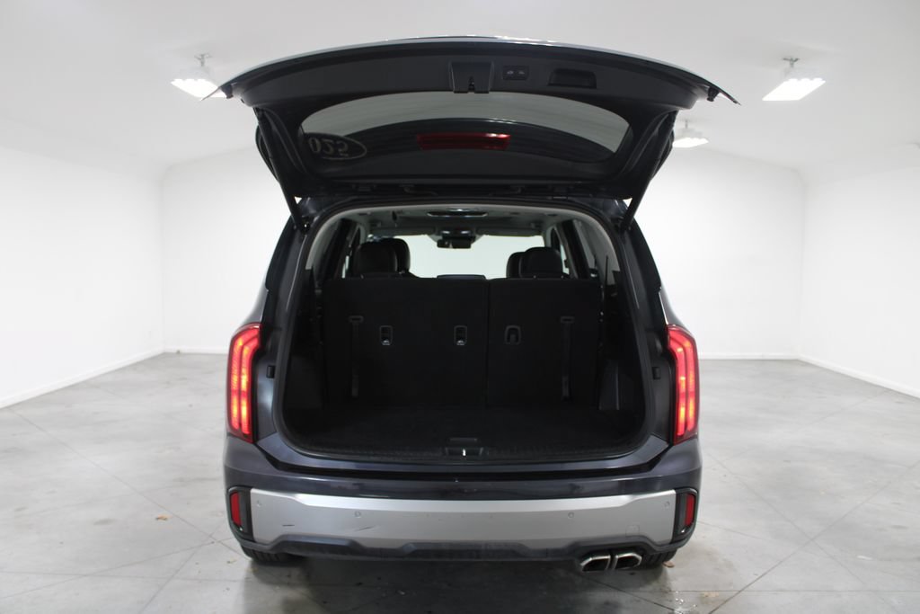 Used 2025 Kia Telluride S FWD image 31