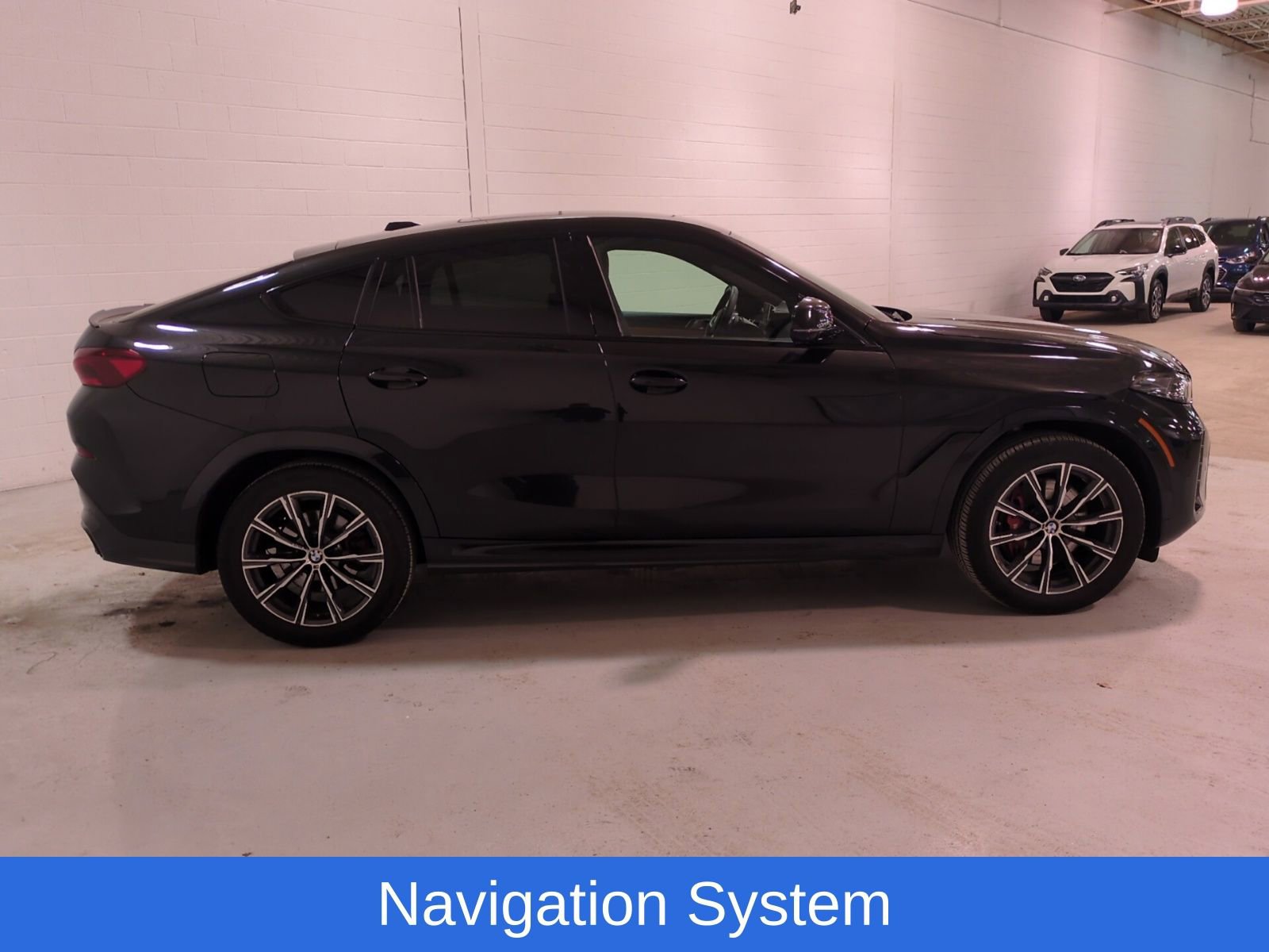 Used 2024 BMW X6 xDrive40i w/ Premium Package image 3