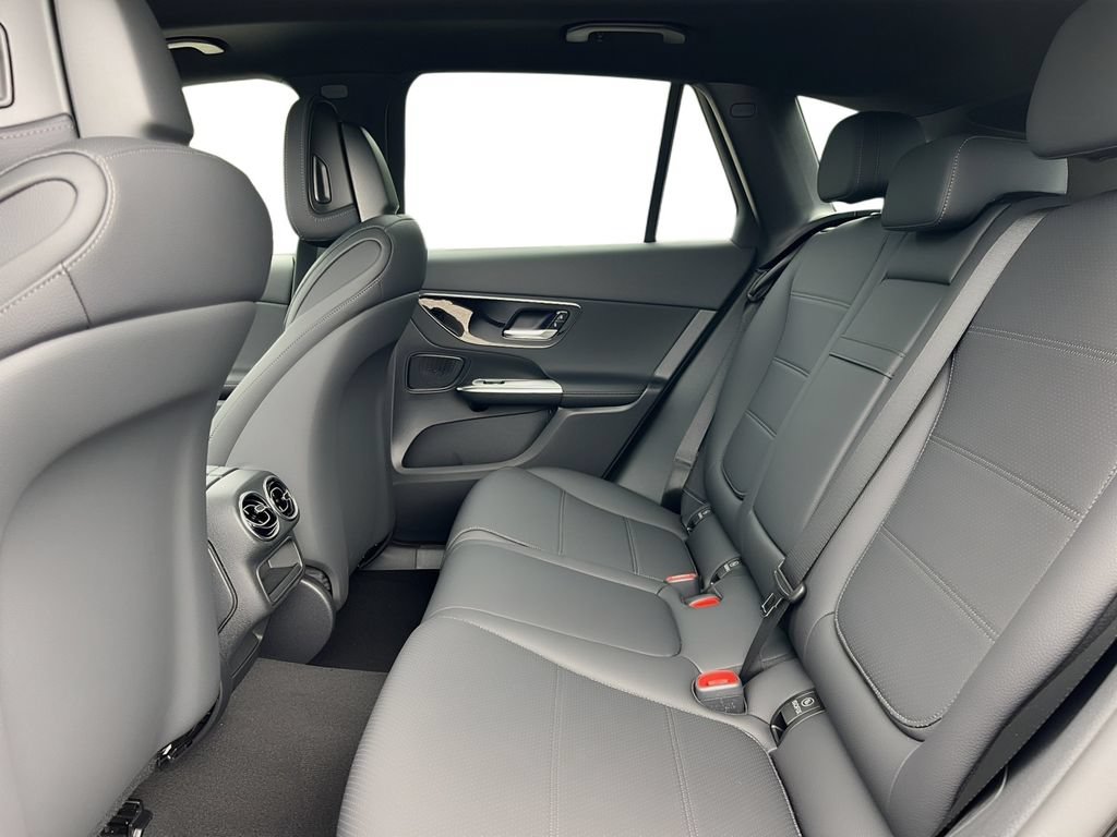New 2027 Mercedes-Benz GLC 300 4MATIC image 7