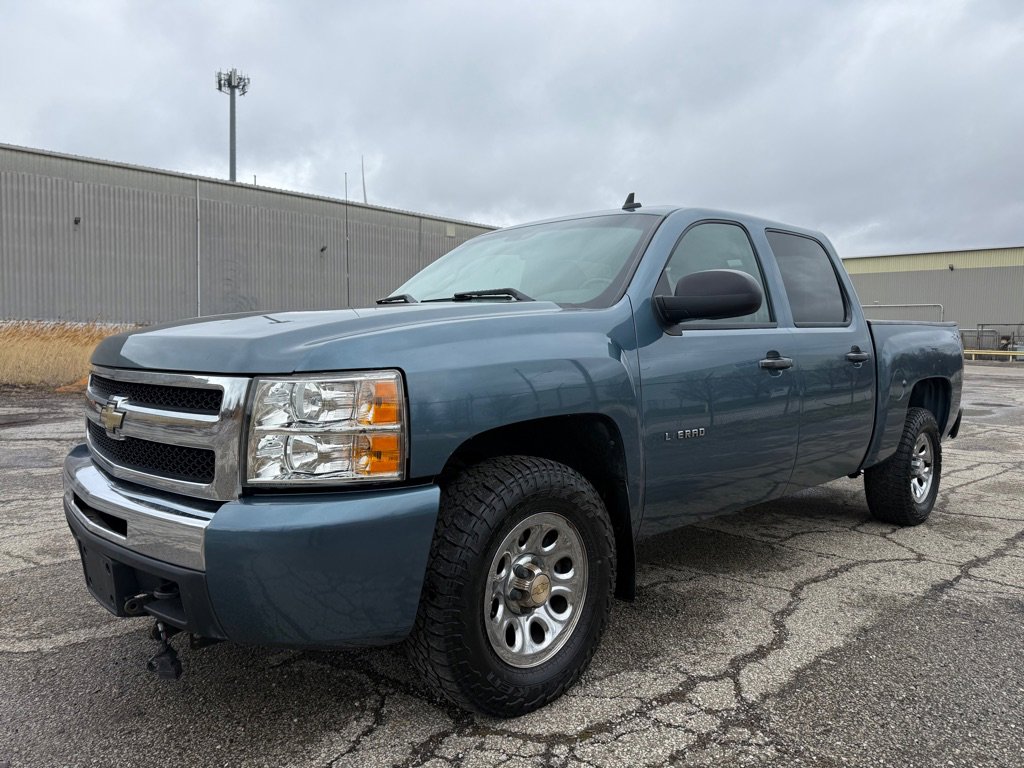 Used 2010 Chevrolet Silverado 1500 LT AWD/4WD image 6