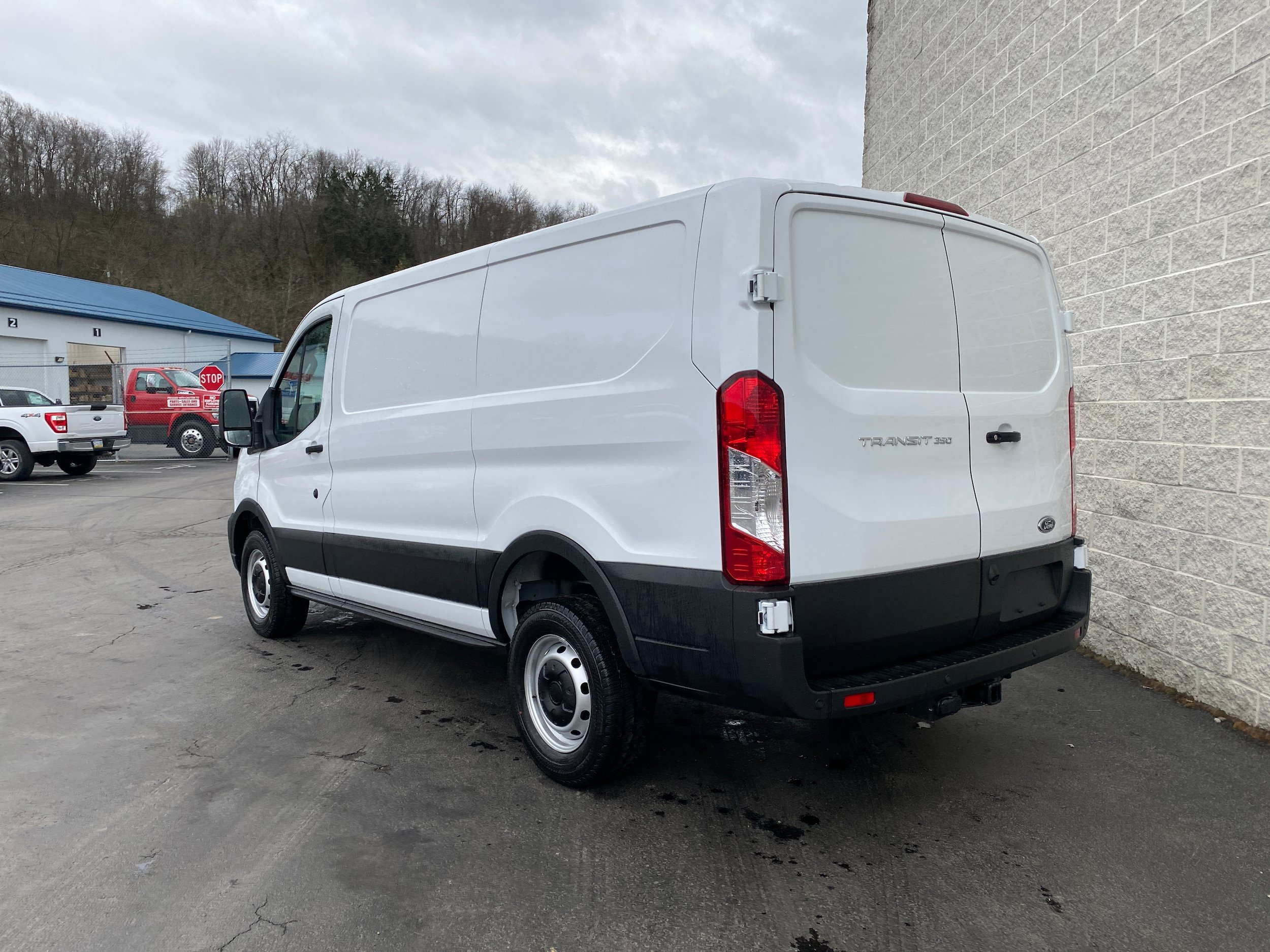 New 2025 Ford Transit 350 Low Roof RWD image 5
