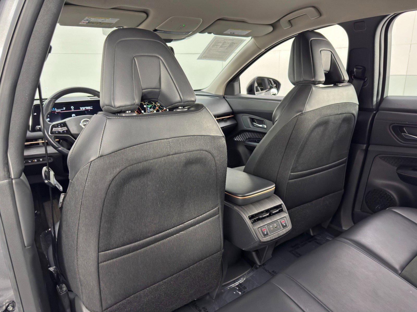 Used 2023 Nissan Ariya Engage image 31