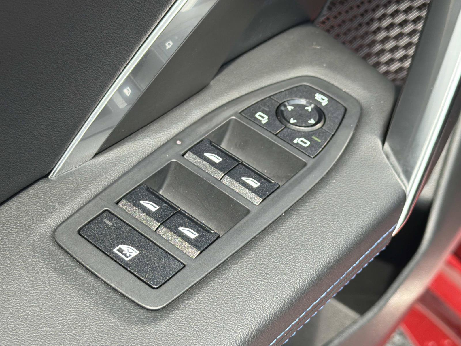 Used 2024 BMW X2 M35i AWD/4WD image 17