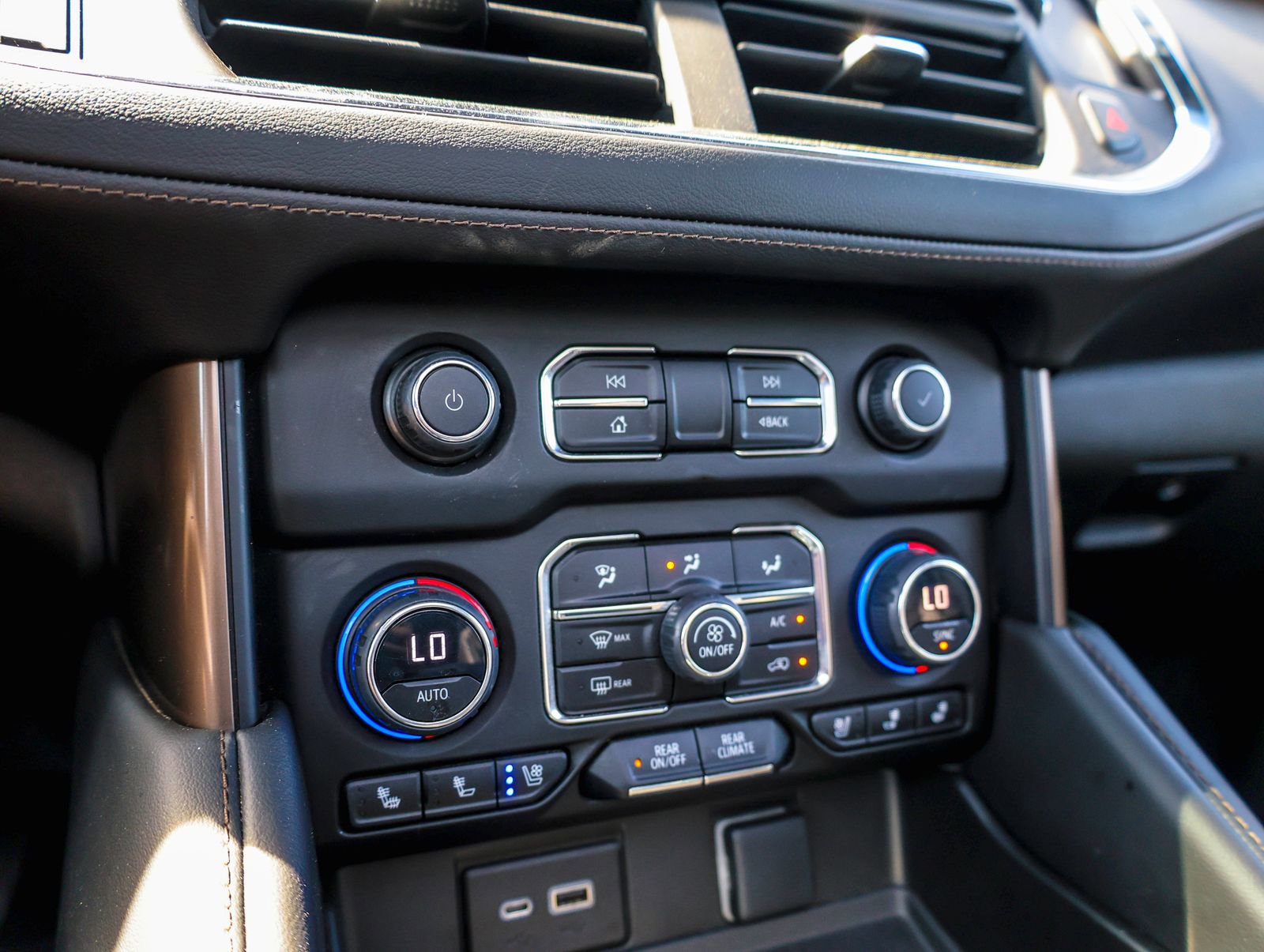 Used 2023 Chevrolet Tahoe High Country image 23