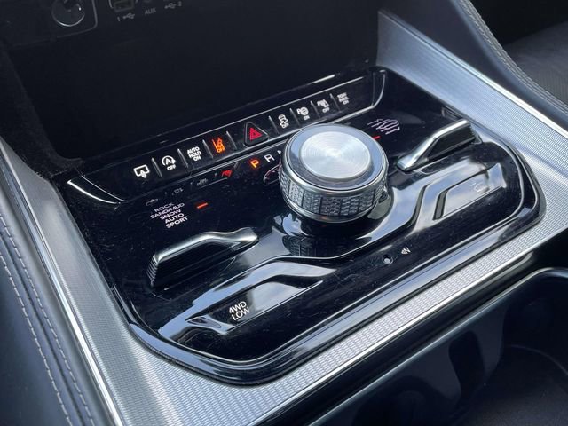 Used 2023 Jeep Grand Wagoneer Series II image 32