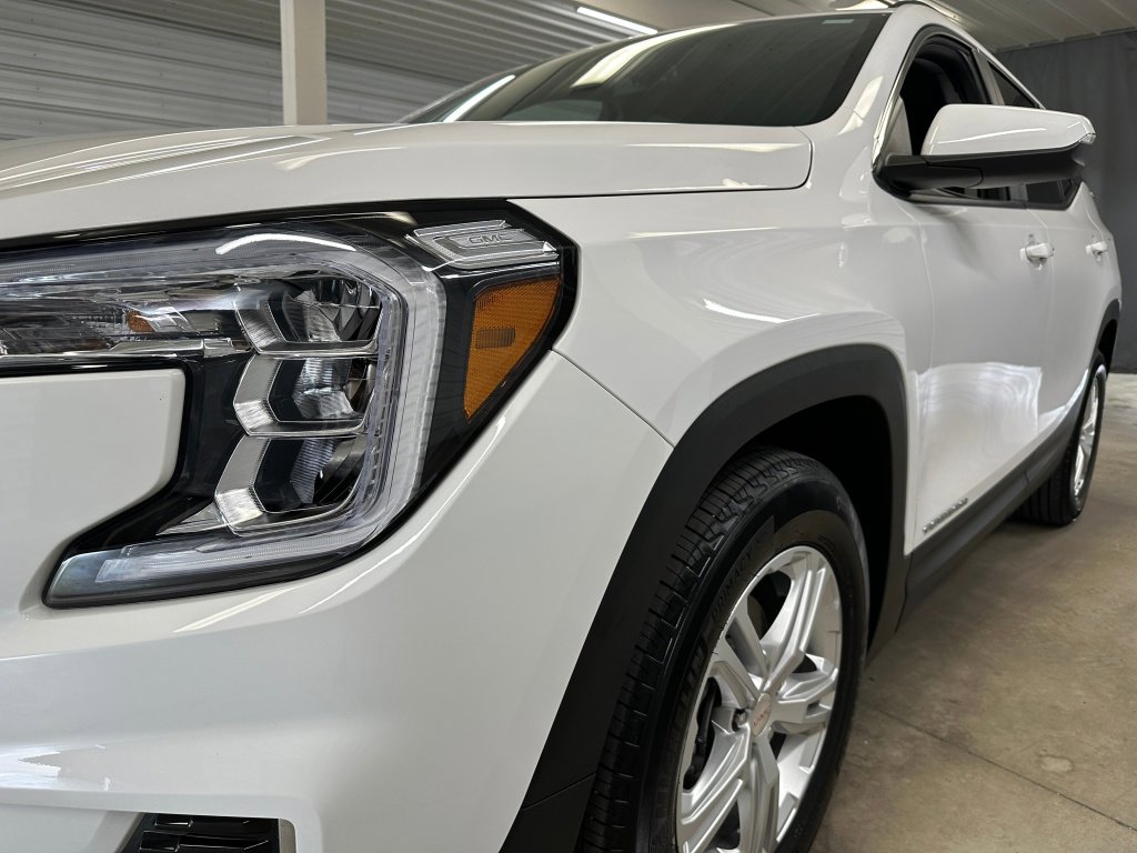 Used 2022 GMC Terrain SLE w/ Driver Convenience Package image 34