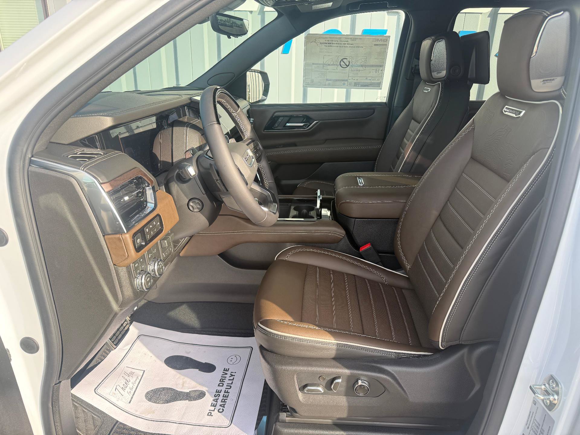 New 2027 GMC Yukon XL Denali Ultimate AWD/4WD image 11