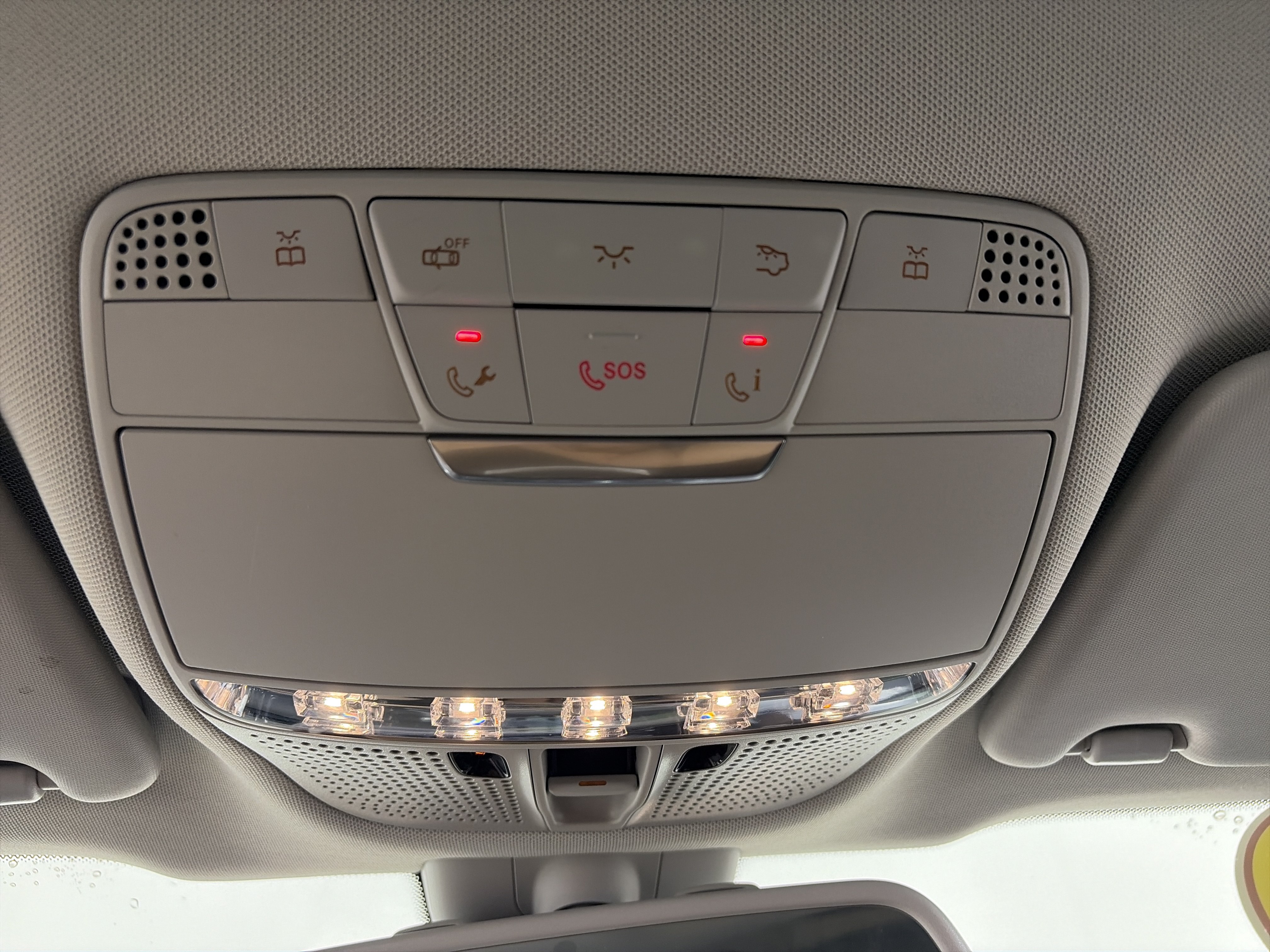 Used 2019 Mercedes-Benz GLC 300 4MATIC image 31