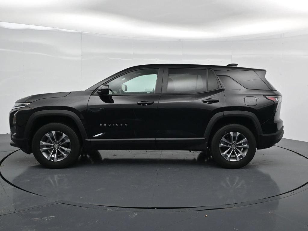 Used 2026 Chevrolet Equinox LT w/ Convenience Package II FWD image 4