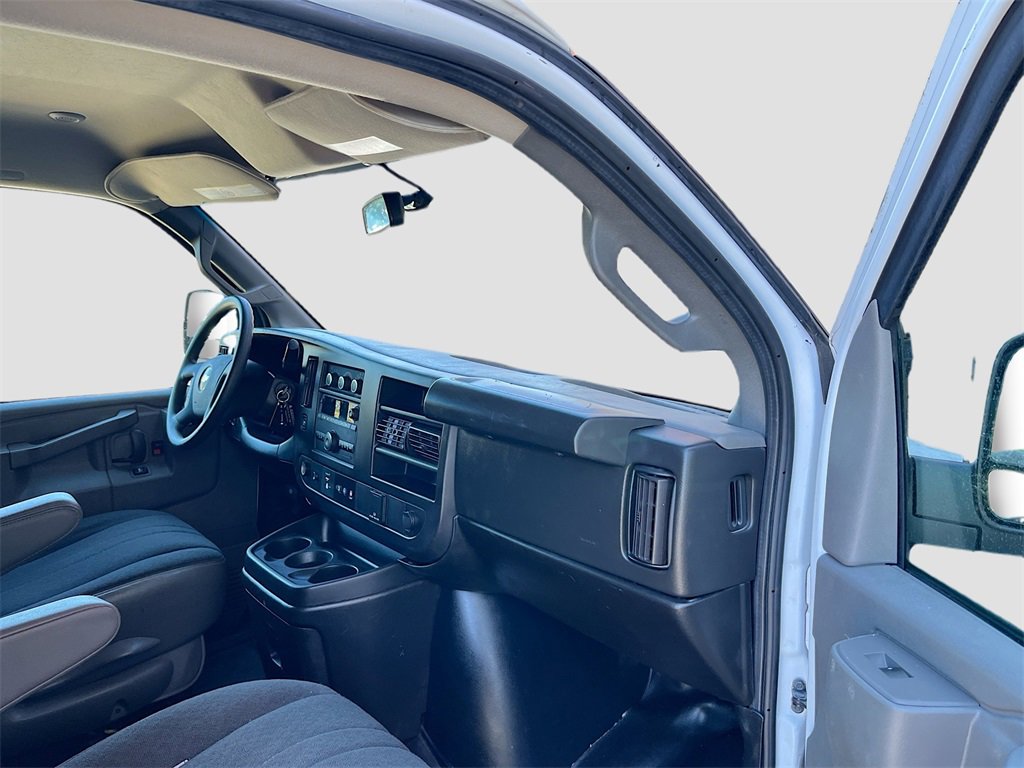 Used 2022 Chevrolet Express 2500 w/ Driver Convenience Package image 23
