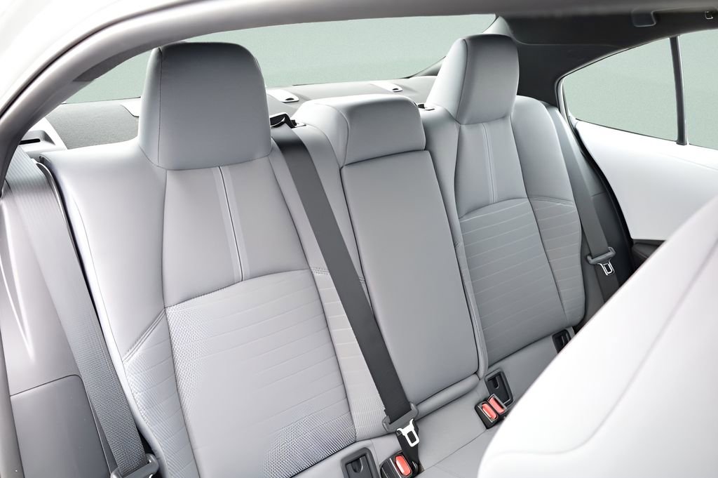 Certified 2025 Toyota Corolla SE w/ SE Premium Package FWD image 25