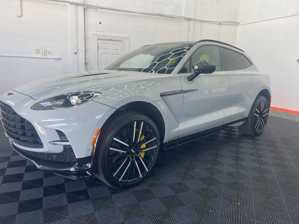 Used 2023 Aston Martin DBX 707 image 17