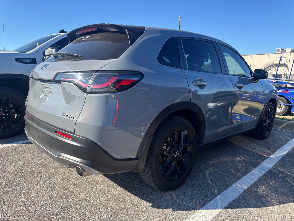 Used 2024 Honda HR-V Sport image 4