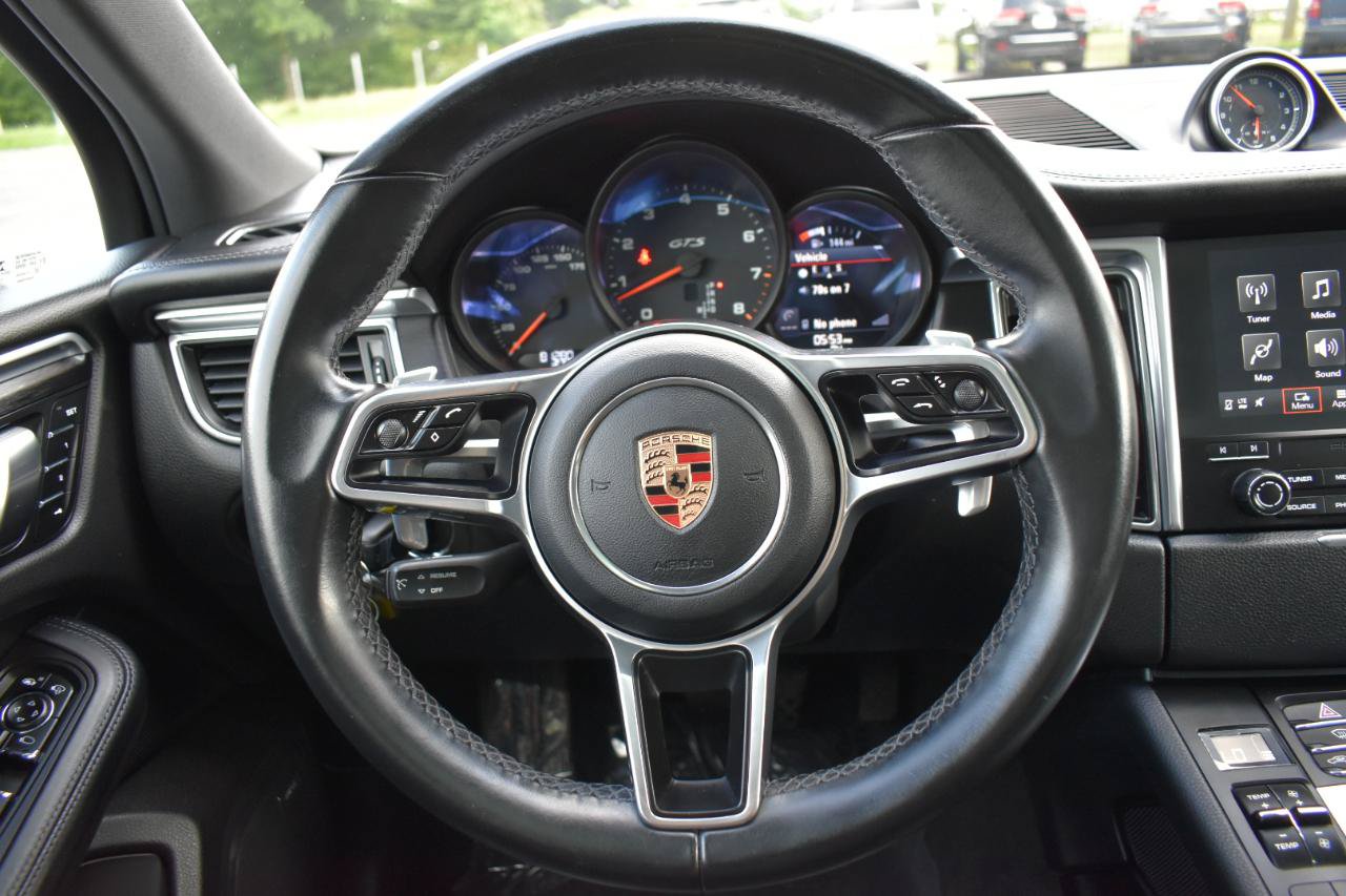 Used 2017 Porsche Macan GTS AWD/4WD image 14