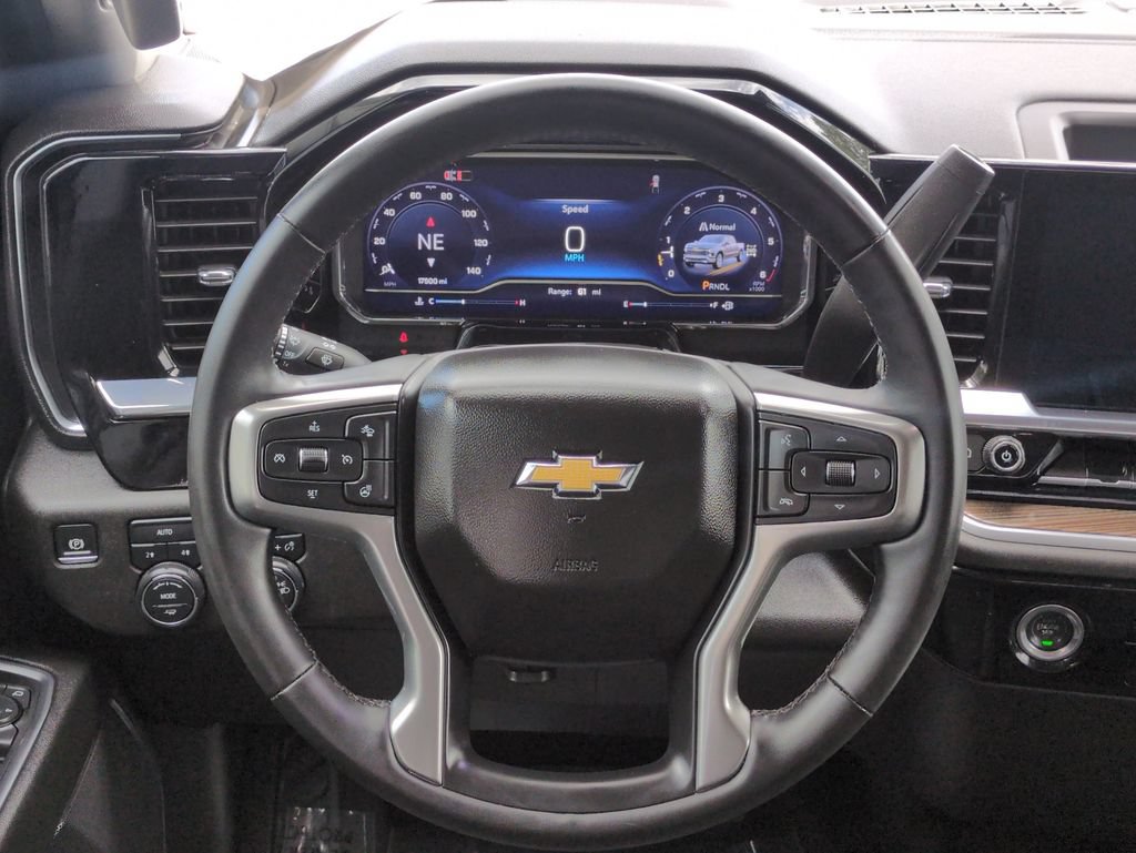 Used 2024 Chevrolet Silverado 1500 LT AWD/4WD image 14