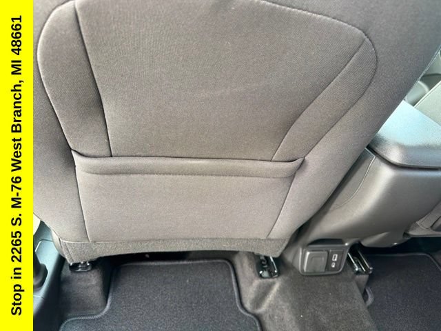 Used 2023 Chevrolet TrailBlazer LT w/ Convenience Package AWD/4WD image 16